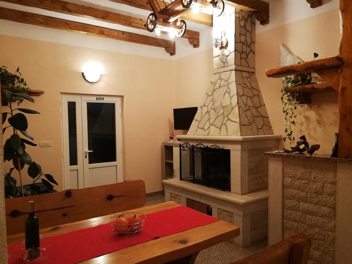 Apartman Fachin Motovun Exterior foto